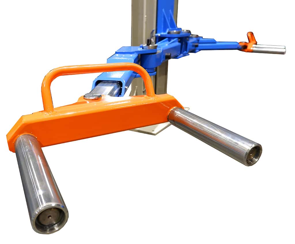 close up of the small electric car lift from OMCN