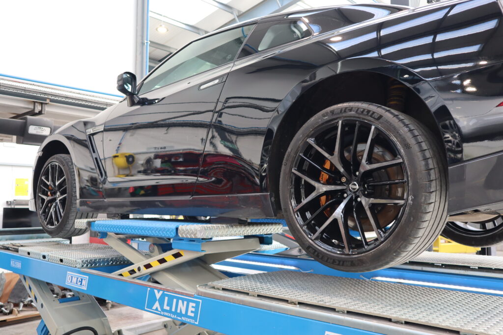 xline car lift from OMCN installed with a car on it